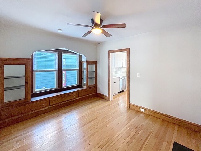 Building Photo - 1307 Edanola Ave