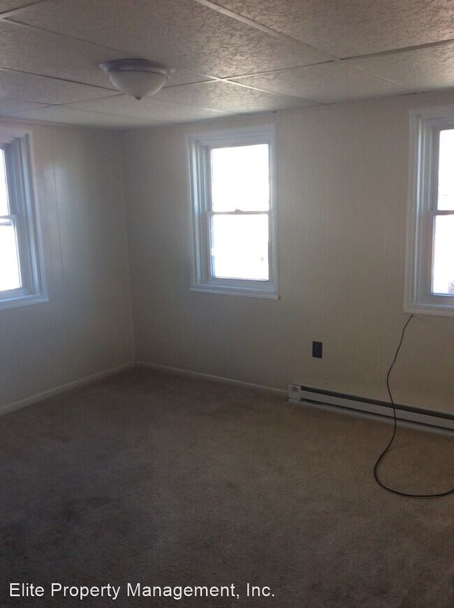 Foto del edificio - 2 br, 1 bath House - 12 N. Main St., Apt. B