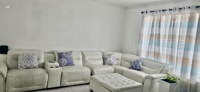 Foto del edificio - 400 SW 15th Dr