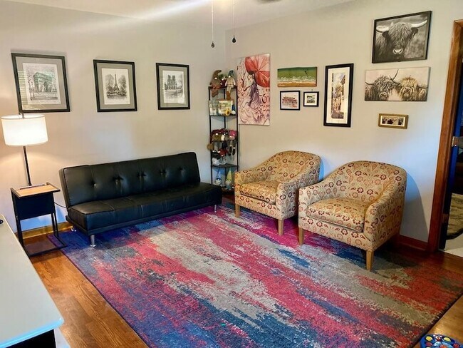 Foto del edificio - 306 Woodlawn Dr