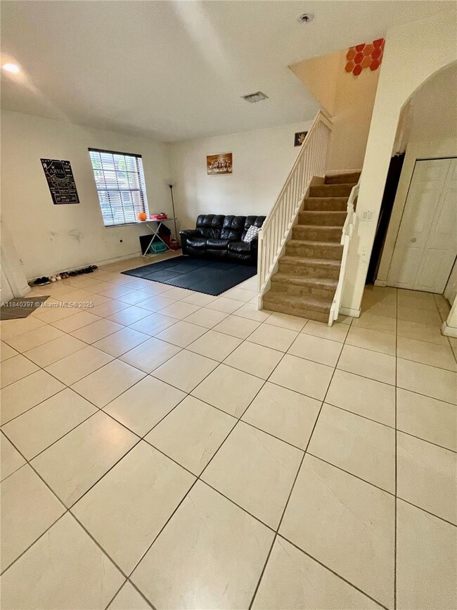 Building Photo - 9336 W 33rd Ave