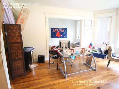 Building Photo - 1336 Commonwealth Ave