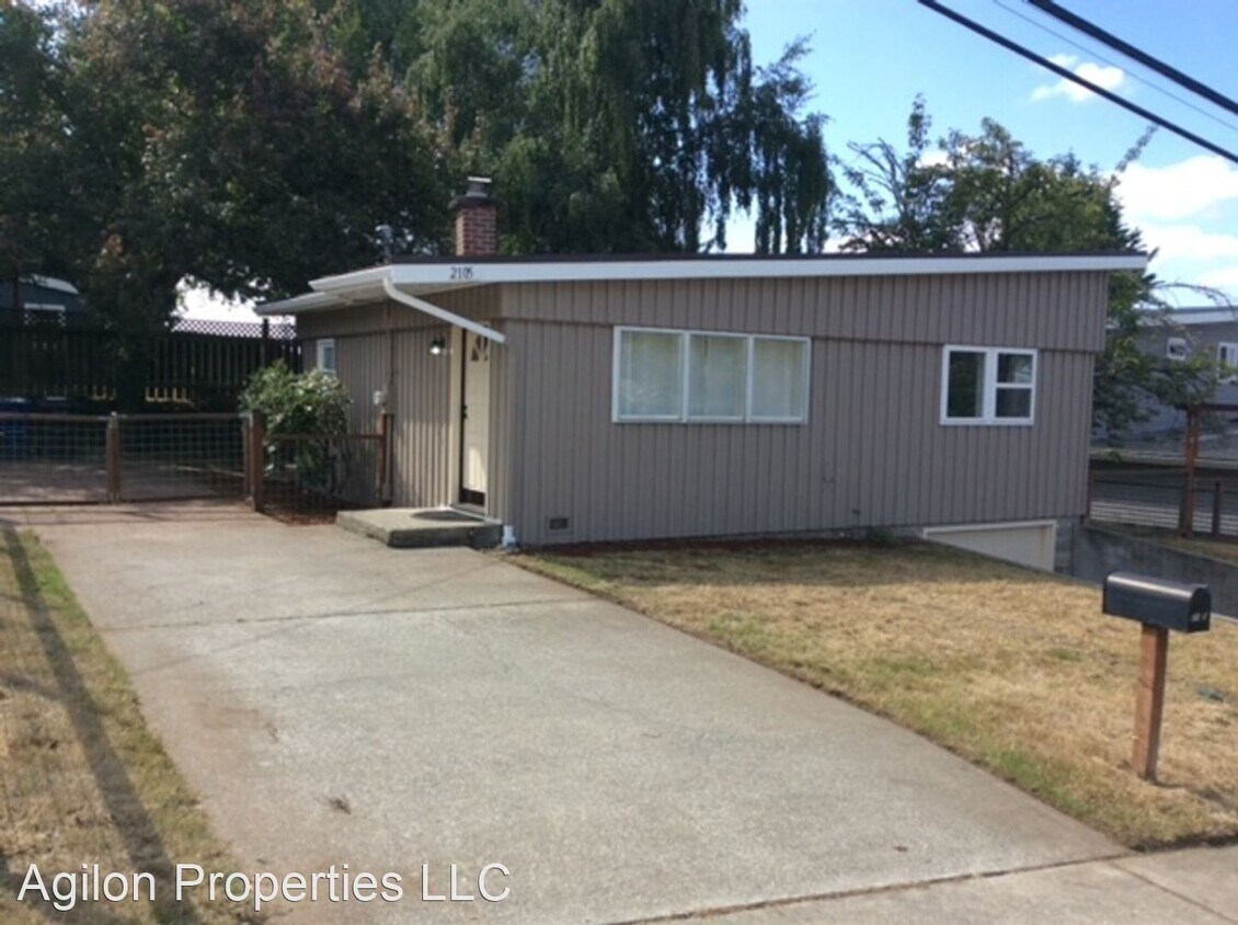 Primary Photo - 2 br, 1 bath House - 2105 NE 7th. Street