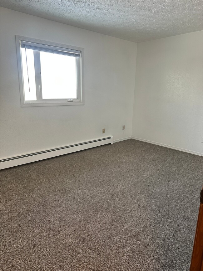 Building Photo - 2301 E 68th Ave