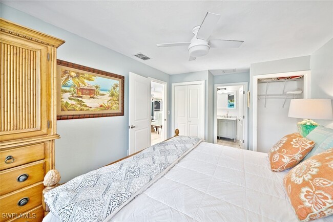 Foto del edificio - 2402 Palm Ridge Rd
