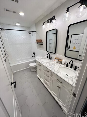 Foto del edificio - 27756 Elderberry St
