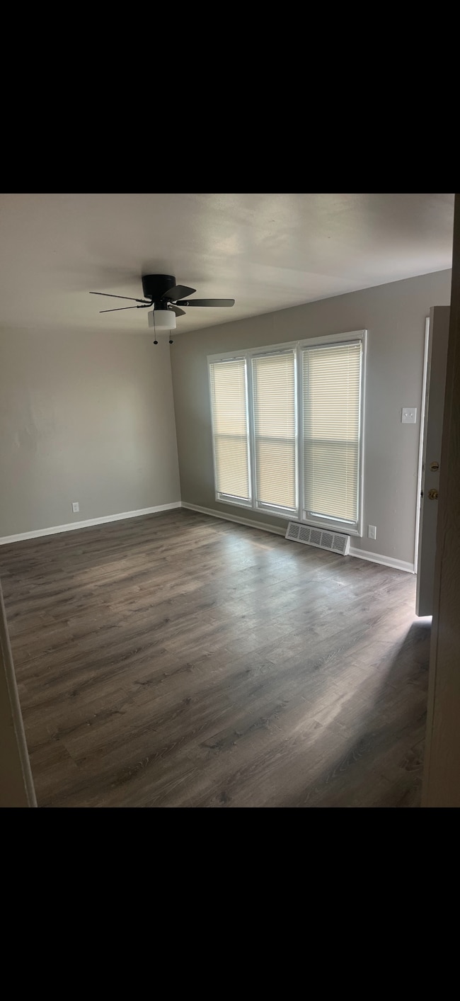 Building Photo - 4832 N 54th St