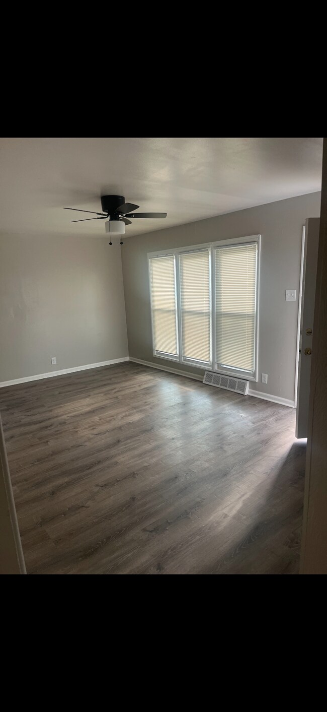 Foto del edificio - 4832 N 54th St