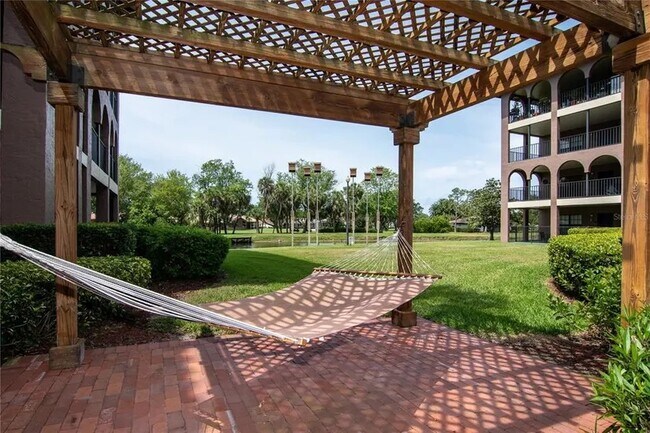 Foto del edificio - 6100 Gulfport Blvd S