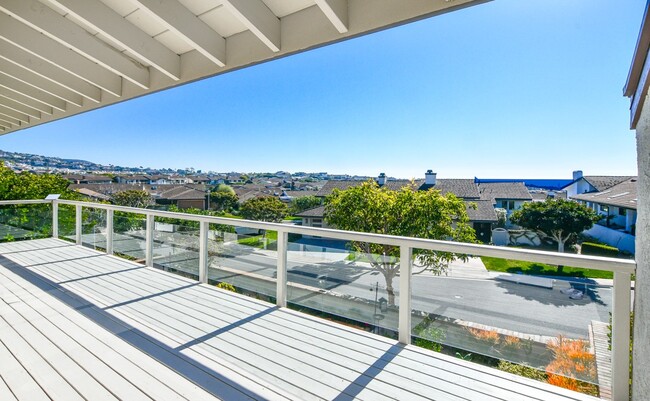 Building Photo - 7 Sandbar Dr