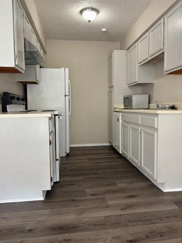 Building Photo - 8117 Foxfire Ln