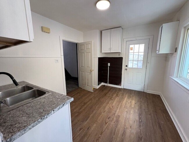 Foto del edificio - 3973 E 123rd St