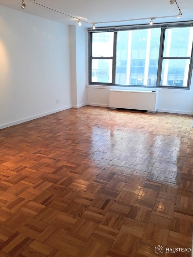 Primary Photo - NO FEE + FREE RENT