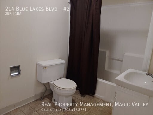 Building Photo - 214 Blue Lakes Blvd