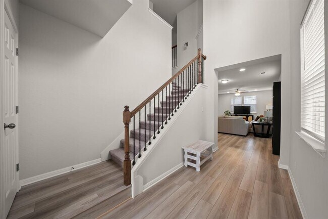 Foto del edificio - 3200 College Park Dr