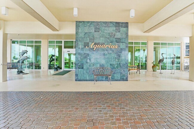Foto del edificio - 5440 N Ocean Dr