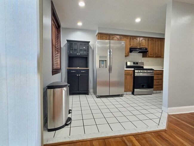 Foto del edificio - 1636 N 76th St