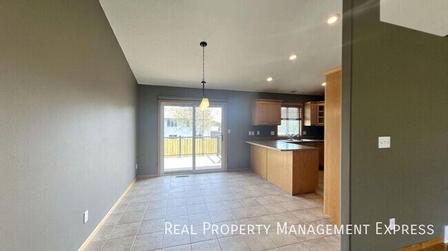Foto del edificio - 5208 S Birchwood Ave