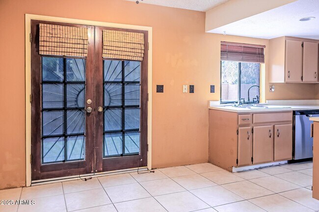 Foto del edificio - 10407 N 11th Pl