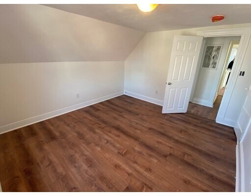 Foto del edificio - 121 Glendale St