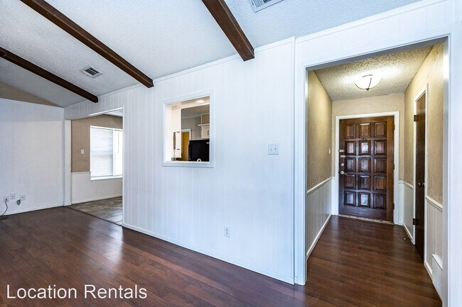 Building Photo - 3 br, 2 bath House - 8304 Fremont Avenue