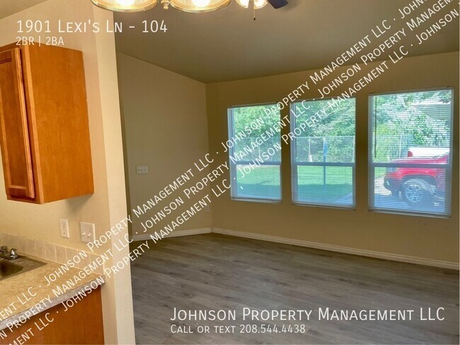 Foto del edificio - 1901 Lexi's Ln