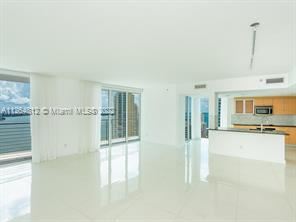 4 br, 4.5 bath Condo - 325 S Biscayne Blvd... photo'