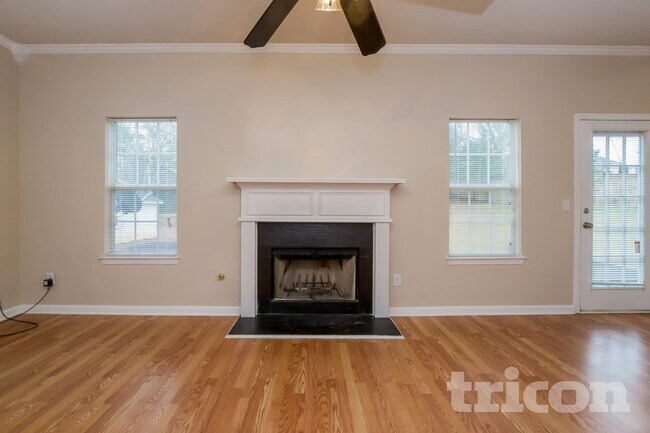 Foto del edificio - 6945 Pompas Ct