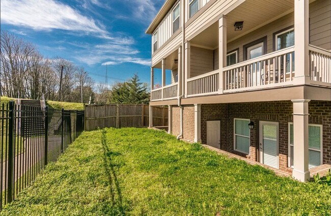 Foto del edificio - Belmont / Vanderbilt University Condo!!