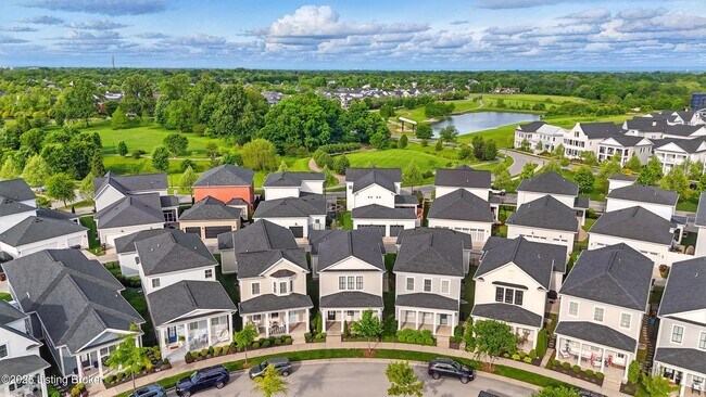 Foto del edificio - 6218 Mistflower Cir