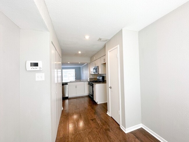 Foto del edificio - 15314 Gorham Dr