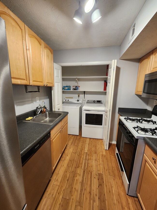 Washer and Dryer in Unit - 514 Park Ridge Cir