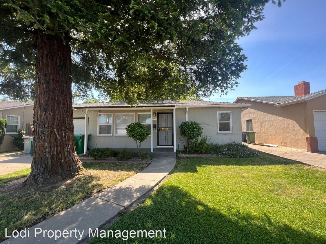 Primary Photo - 3 br, 1 bath House - 321 CROSS STREET