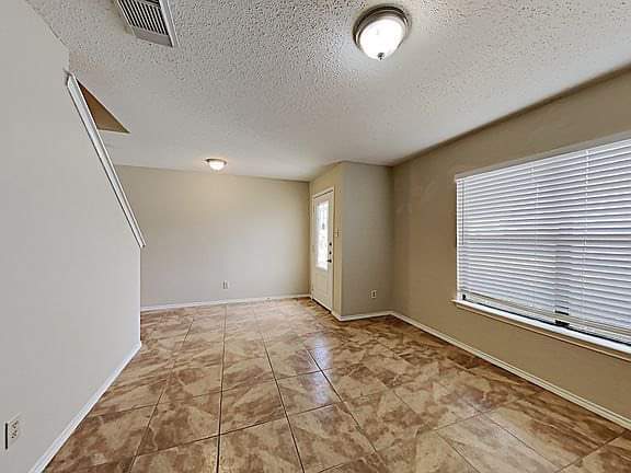 Foto del edificio - 10723 Expedition Crk