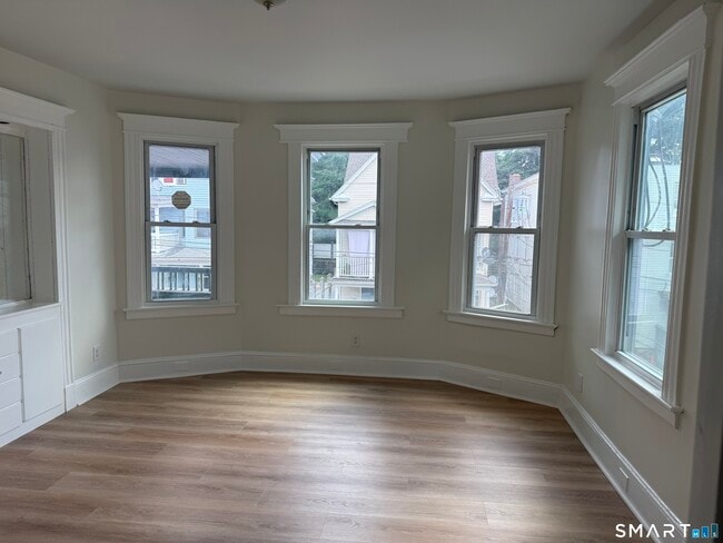 Foto del edificio - 173 Chestnut Ave
