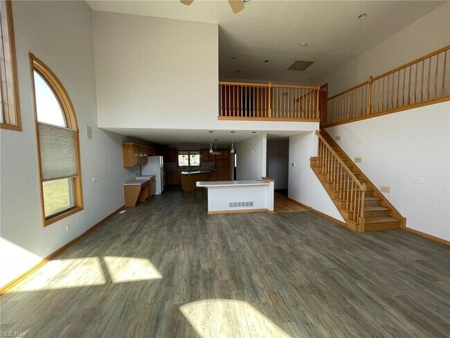 Building Photo - 174 Filly Ln