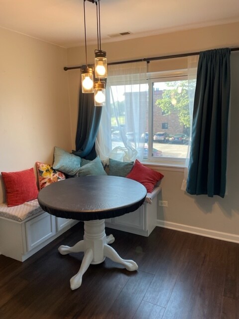 Building Photo - 1795 W Algonquin Rd