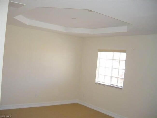 Building Photo - 10201 Olivewood Way