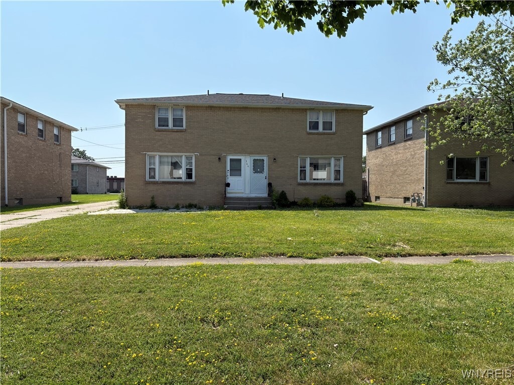 Primary Photo - 366 Carmen Rd