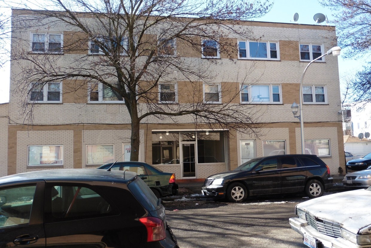 Primary Photo - 2805 W Rosemont Ave