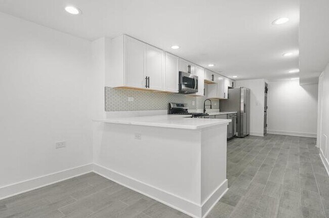 Foto del edificio - 322 S Kostner Ave