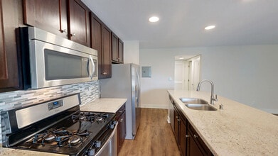 Interior Photo - 27 Seventy Five Mesa Verde
