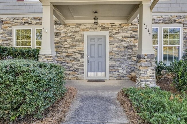 Building Photo - 1234 King Springs Ct SE