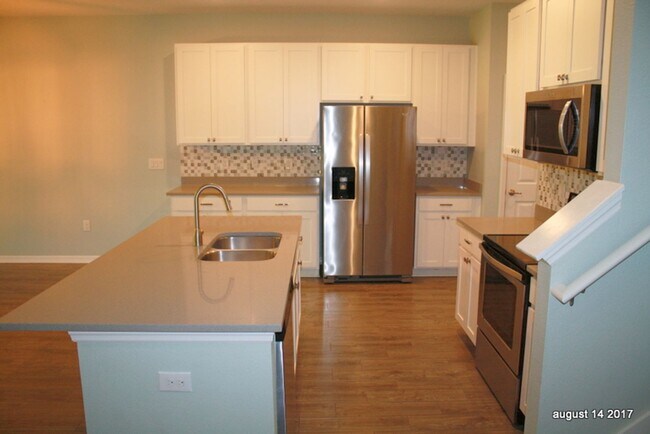 Foto del edificio - Large 3/3/2 Townhome Carrollwood
