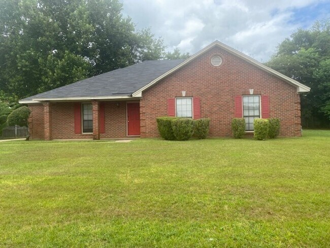 Foto del edificio - 2313 Cedarwood Ln