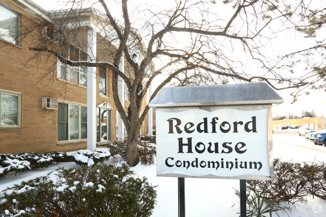 Foto del edificio - Redford House