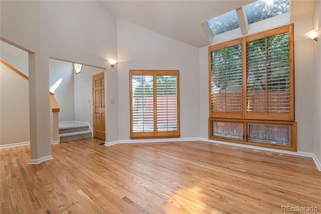 Foto del edificio - 541 Monroe St