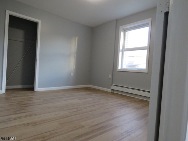 Building Photo - 768 State St