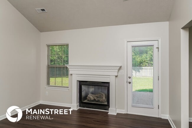 Foto del edificio - 4129 Lakeside Dr