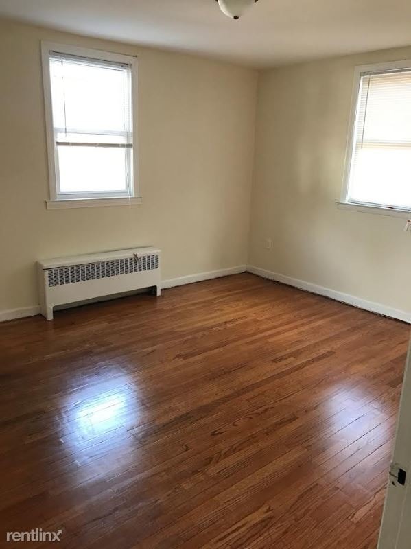 Building Photo - 2 br, 1 bath Apartment - 4 Baldwin st